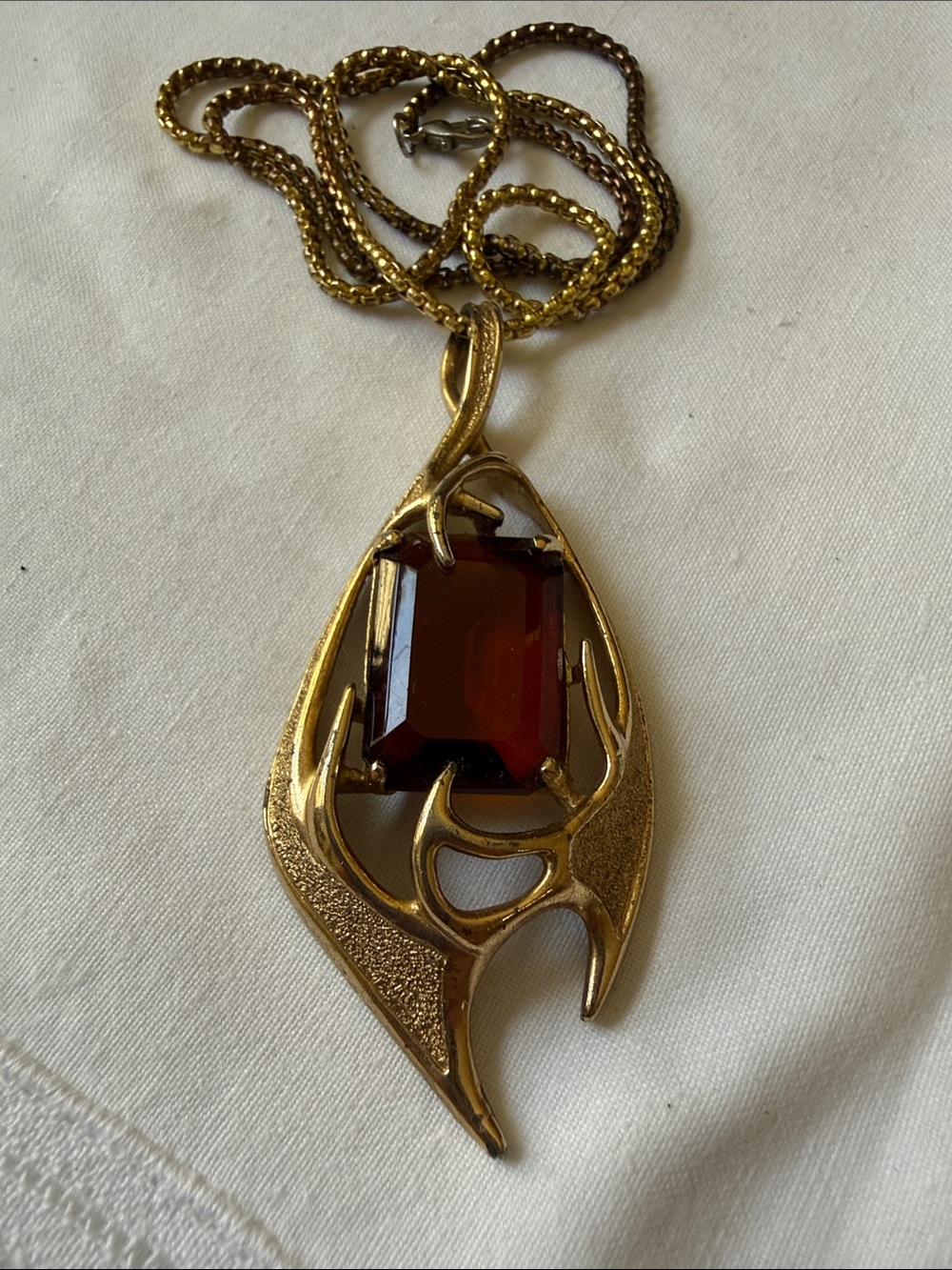 VTG Mid Century Sarah Coventry Molten Topaz Amber brown pendant necklace